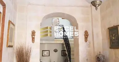 Reihenhaus in Paola, Malta