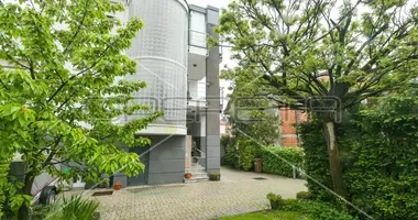 6 room house in City of Zagreb, Croatia