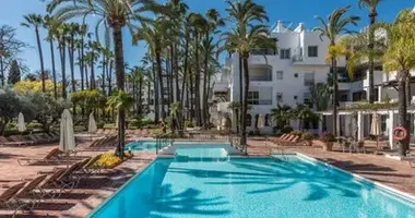 Mieszkanie 3 pokoi w Marbella, Hiszpania