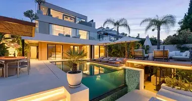 5 bedroom house in San Pedro Alcantara, Spain