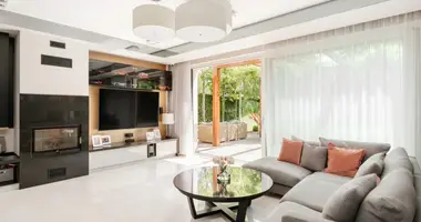 Mieszkanie w Warszawa, Polska