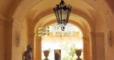 De inversiones en Qormi, Malta