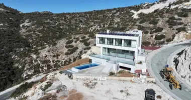8 bedroom House in Agios Tychonas, Cyprus