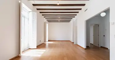 3 bedroom apartment in Valencia, Spain