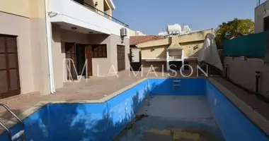 Casa 5 habitaciones en Strovolos, Chipre