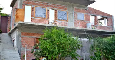Ferienhaus 4 zimmer in Loutraki Perachora Agioi Theodoroi Municipality, Griechenland