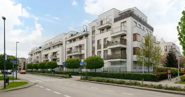 Квартира 4 комнаты в Варшава, Польша