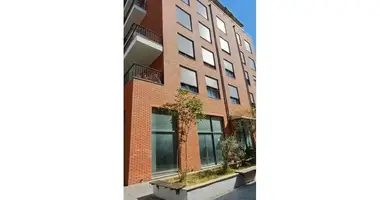 Propriété commerciale 82 m² dans Tirana, Albanie