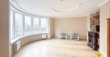 Apartamento 3 habitaciones en Minsk, Belarús