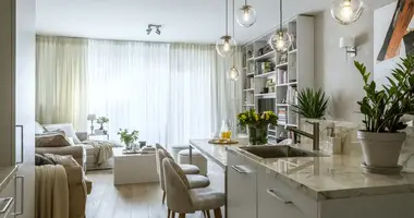 Квартира 4 комнаты в Варшава, Польша