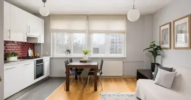 Wohnung 3 zimmer in Warschau, Polen