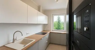 Коммерческое помещение 71 м² в Zlotniki, Польша