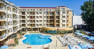 Квартира 3 комнаты в Несебр, Болгария