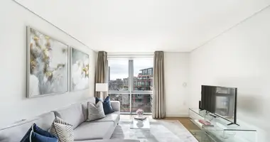 3 bedroom apartment in London, United Kingdom