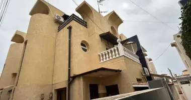 Szeregowiec 2 pokoi w Torrevieja, Hiszpania