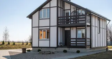 Casa en Drackauski sielski Saviet, Belarús