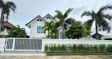 4 bedroom house in Nong Prue, Thailand