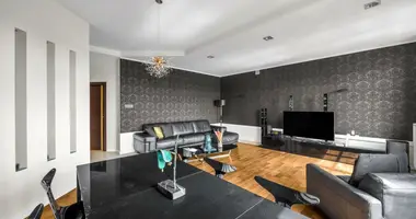 4 room apartment in Warsaw, Poland