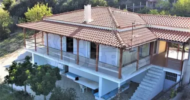 Maison 4 chambres dans Loutraki Perachora Agioi Theodoroi Municipality, Grèce