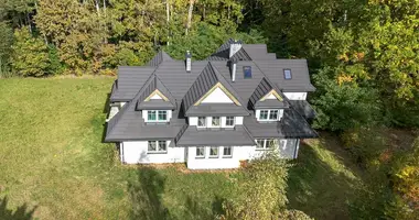 Квартира в Варшава, Польша