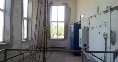 Gewerbefläche 12 600 m² in Saky, Ukraine