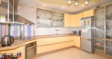 Appartement 3 chambres dans Minsk, Bélarus