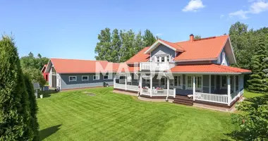 Haus 5 zimmer in Nurmon kirkonkyla, Finnland