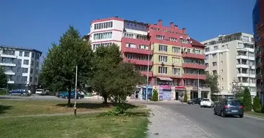 Квартира 3 комнаты в София, Болгария