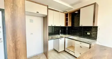1 bedroom apartment in Mezitli, Turkey