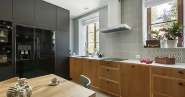 Casa 4 habitaciones en Varsovia, Polonia