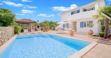 Villa in Omisalj, Kroatien