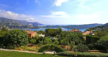 Villa 5 bedrooms in France