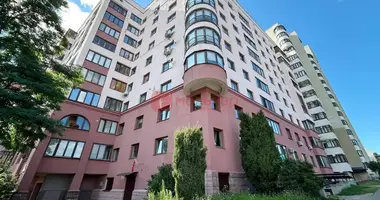 Oficina 120 m² en Minsk, Belarús