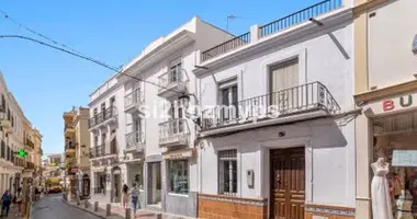 5 bedroom house in Spain