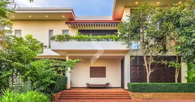 Villa 7 habitaciones en Ciudad de Siem Riep, Camboya