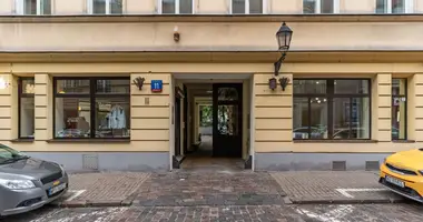 Mieszkanie 2 pokoi w Warszawa, Polska