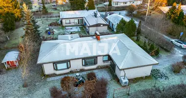 Дом 4 комнаты в Юлёярви, Финляндия