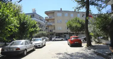 Wohnung 3 zimmer in Bayraklı, Türkei