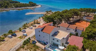 Hôtel 470 m² dans Grad Sibenik, Croatie
