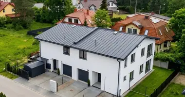 4 bedroom apartment in Marki, Poland