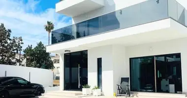 Haus 5 Schlafzimmer in Benalmadena, Spanien