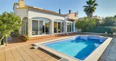 Villa en Lloret de Mar, Španjolska