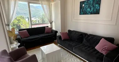 Spacious 3-bedroom apartment for rent in the heart of Budva, in a prestigious complex dans Budva, Monténégro