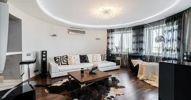 Apartamento 4 habitaciones en Minsk, Belarús