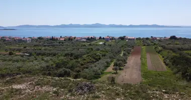 Grundstück in Opcina Dezanovac, Kroatien
