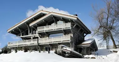 Chalet 5 bedrooms in Megeve, France
