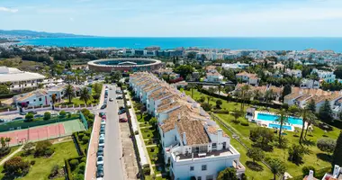 Wohnung 3 Schlafzimmer in San Pedro Alcantara, Spanien
