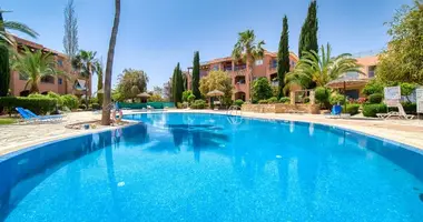 2 bedroom apartment in Mandria, Cyprus