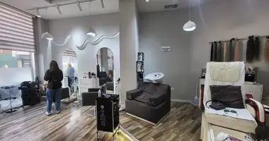 Geschäft 85 m² in Tirana, Albanien