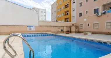 Mieszkanie 2 pokoi w Torrevieja, Hiszpania
